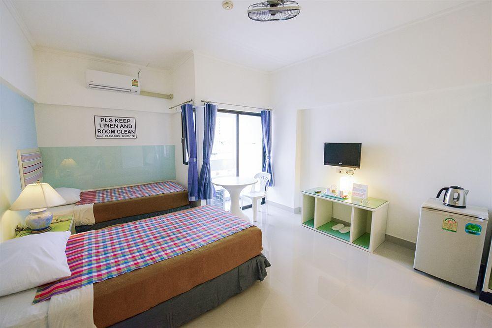A-2 House Hostel Bangkok Kültér fotó